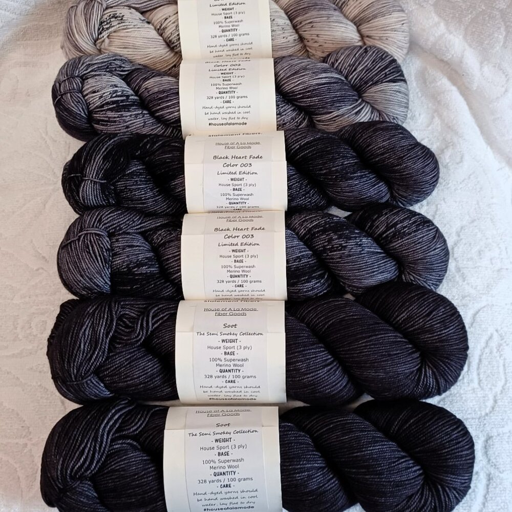 NWT RARE LE House of A La Mode Sport Yarn Set - 6 skeins - Black Heart F…